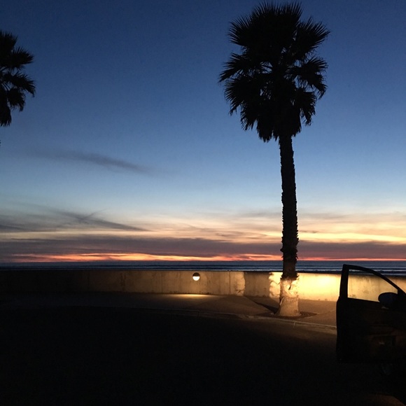 💕Welcome to our Posh Closet💕We❤️you Poshpals!💕 - Picture 4 of 7